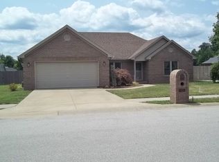 858 Turtle Creek Dr, Owensboro, KY 42301