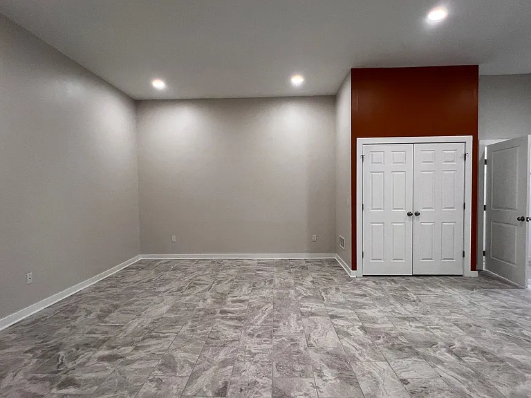 24 NW 6th St #103 — Photo 10