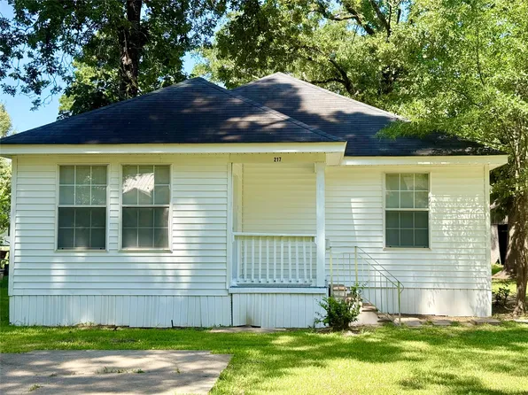 217 3rd St, Springhill, LA 71075