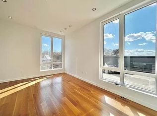 687 5th Ave #5B, Brooklyn, NY 11215