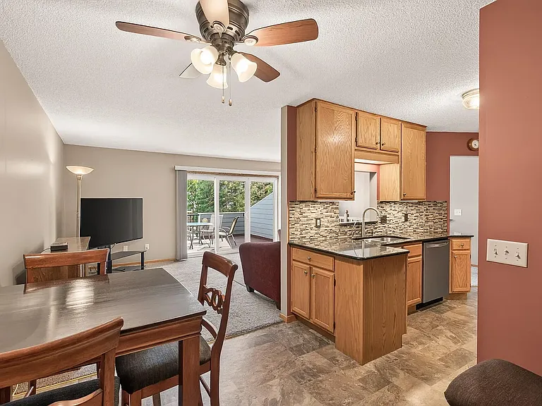 14316 Estates Ave — Photo 3