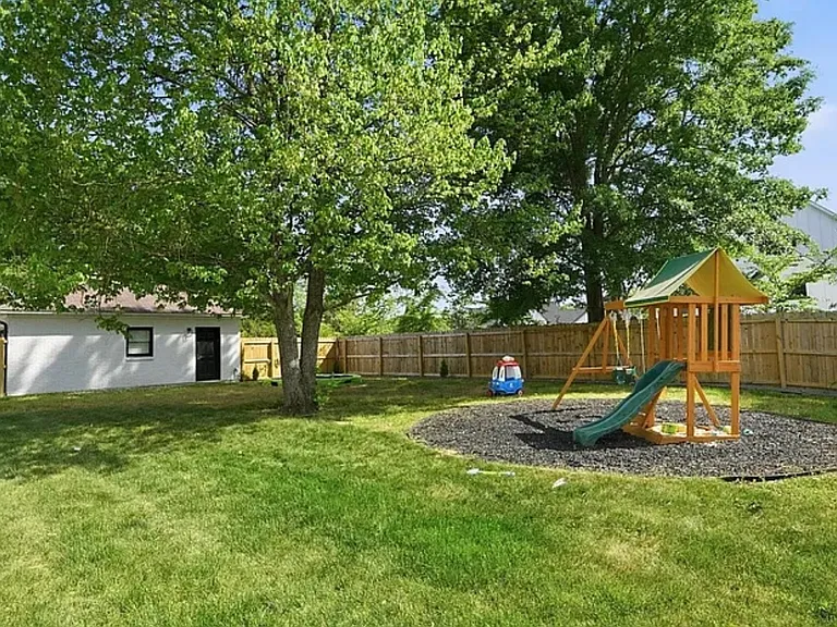 5009 Hemby Rd — Photo 19