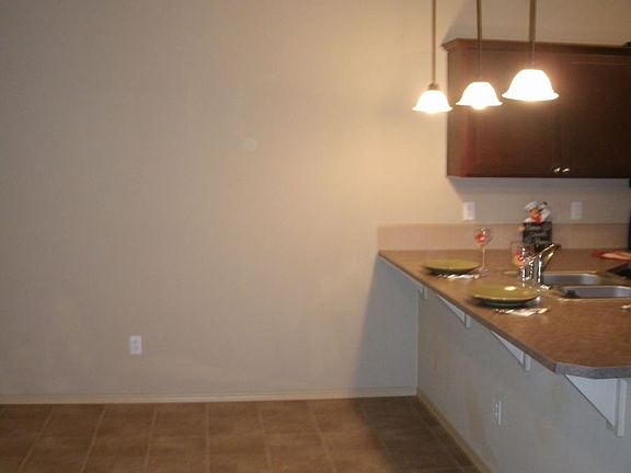 4th image of 5649 Colby Ct SE