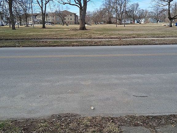 5th image of 1003 N 7th St