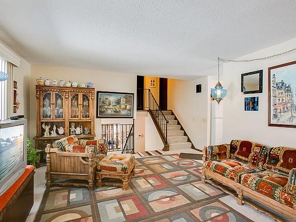 5th image of 7125 Candlewood Dr