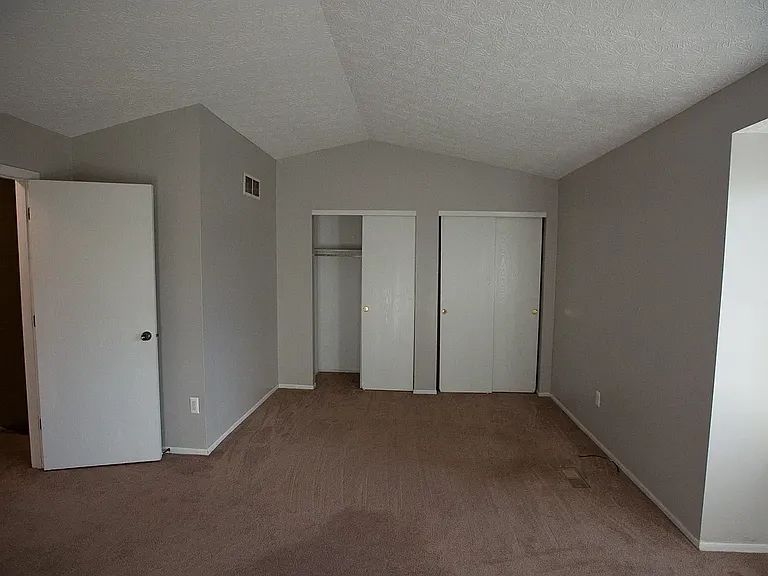 1264 Michigan Ave — Photo 9