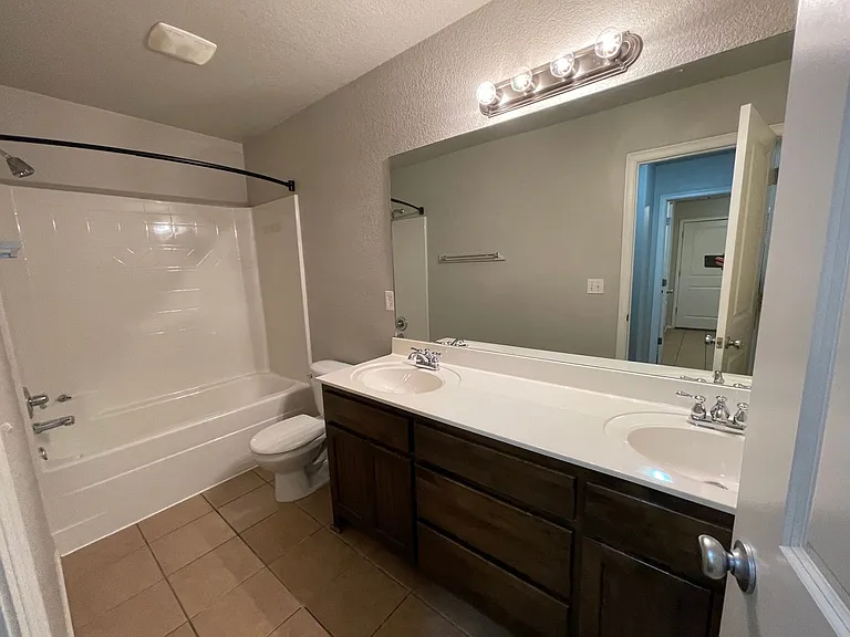 11725 S Vine St W — Photo 20
