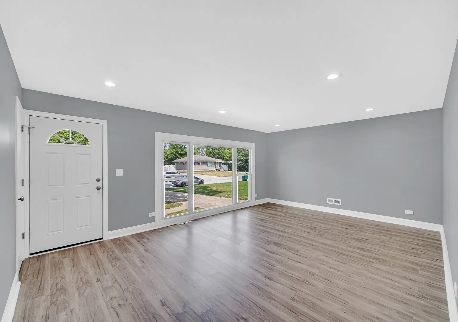 8013 Monaldi Drive - 1 — Photo 2