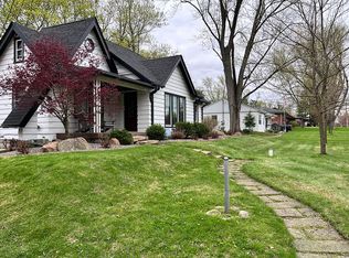 53 Hayes Leonard Rd, Valparaiso, IN 46385