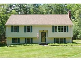 17 Grove St, Norfolk, MA 02056