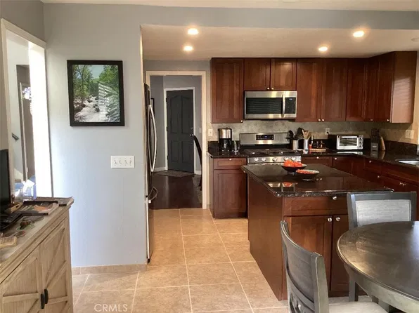 12568 Rideabout Ct, San Diego, CA 92129