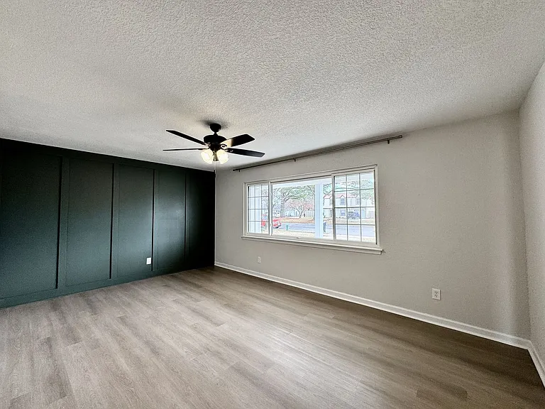 4512 Whitechapel Ct — Photo 7