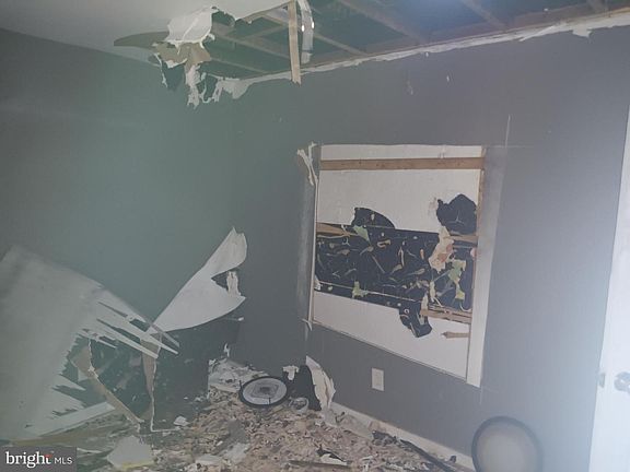 5th image of 2103 Wilhelm St