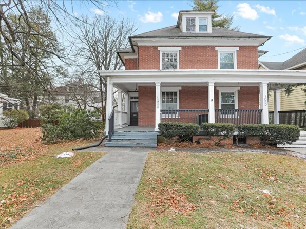 1052 Edgar Ave, Chambersburg, PA 17201