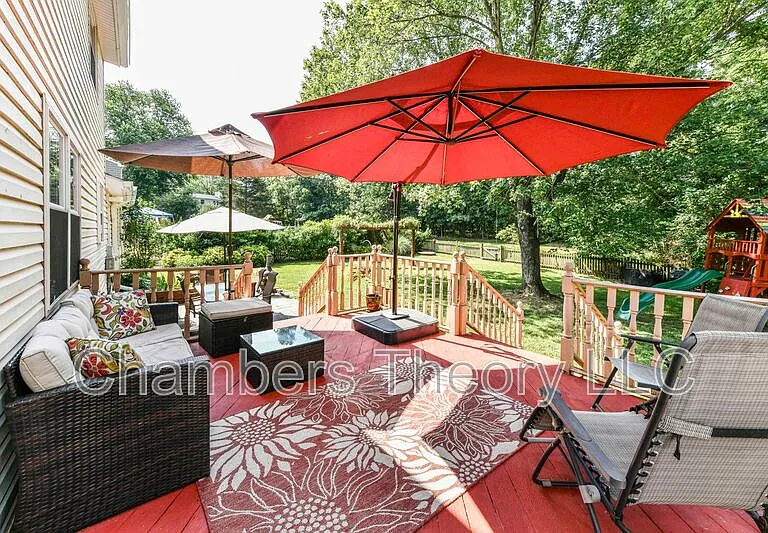 123 S Dickenson Ave — Photo 30