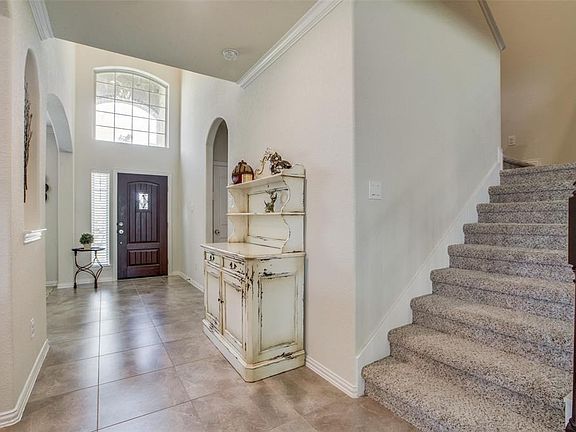 5th image of 18799 Laurel Hills Dr