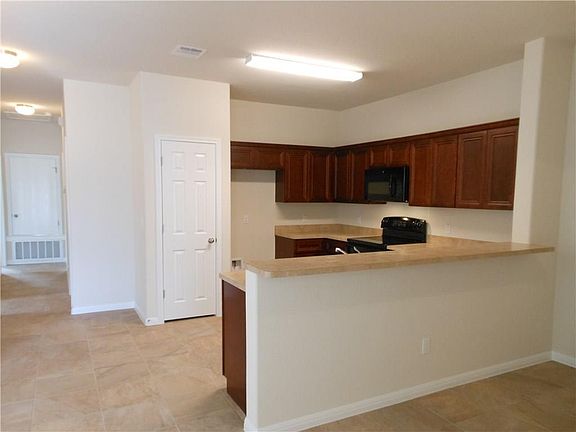 4th image of 104 Liberty Place Cv #A
