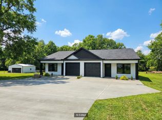 72 Blackstock Rd, Inman, SC 29349