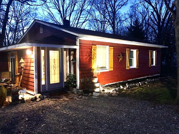 5th image of 635 Hillside Dr