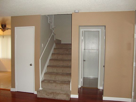 2nd image of 254 E Washington Blvd APT 108
