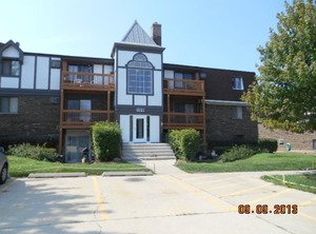 150 S La Londe Ave APT 3H, Addison, IL 60101