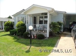 306 Happy Ln, Hendersonville, NC 28792