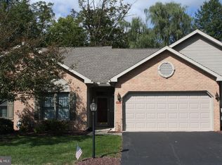 6422 Whisper Wood Ln, Harrisburg, PA 17112
