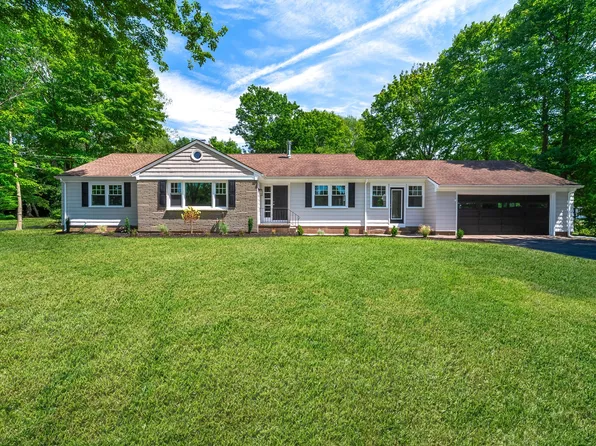 1819 Ridge Road, North Haven, CT 06473