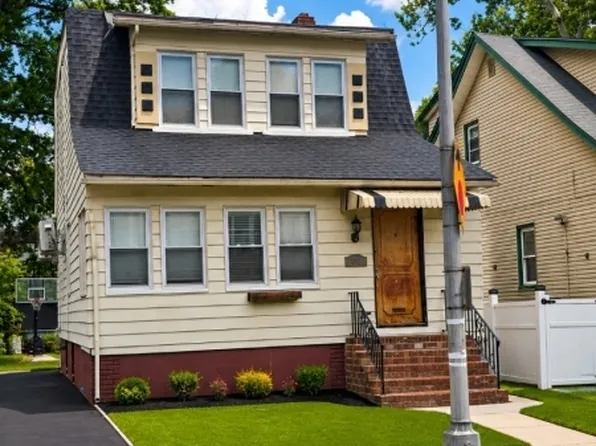 377 Halsted St, East Orange City, NJ 07018