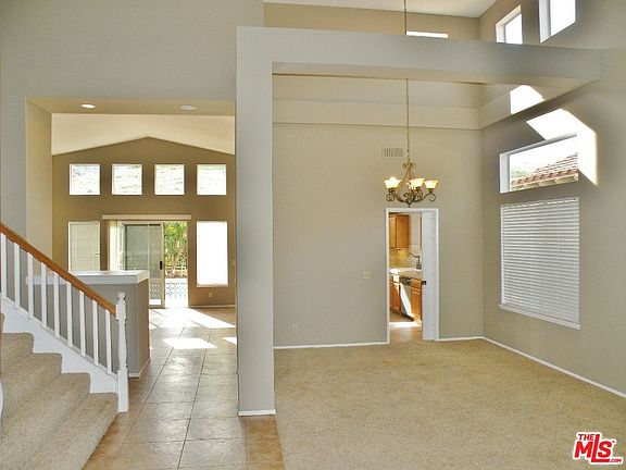 5th image of 15344 Zaharias St