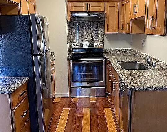 5th image of 1900 Scott Blvd APT 15
