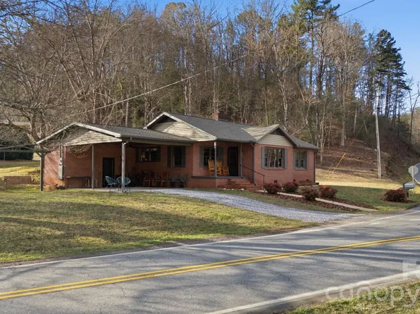 504 Greens Creek Rd, Sylva, NC 28779