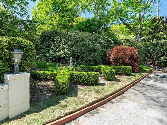 3rd image of 3238 Country Club Rd