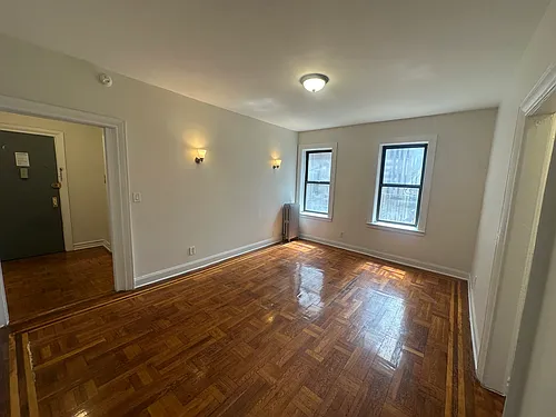 3105 Decatur Ave Photo 1