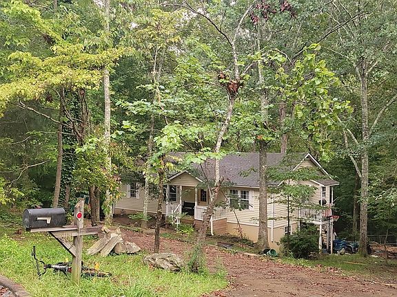 2nd image of 800 Mill Creek Rd