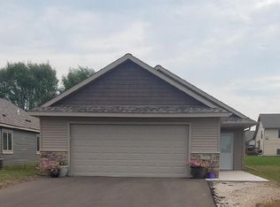 1726 Aspen Ct, New Richmond, WI 54017