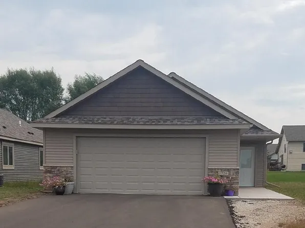 1726 Aspen Ct, New Richmond, WI 54017