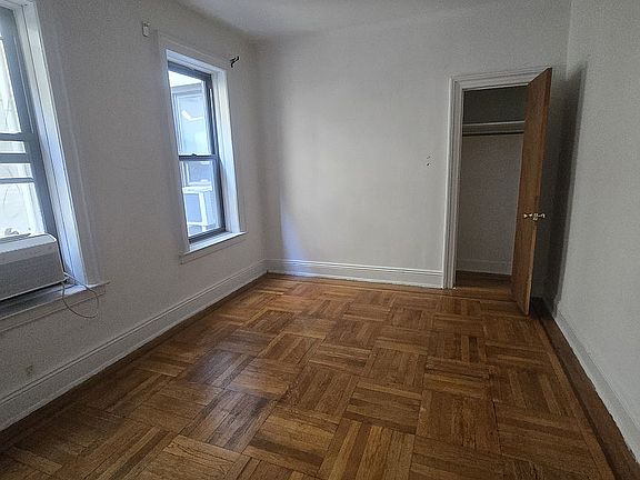 5th image of 3069 34th St APT 1B