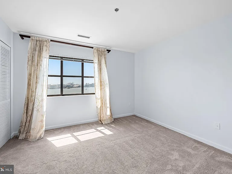 2702 Lighthouse Point E #E-738 — Photo 21