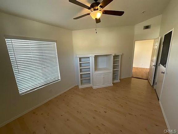 5th image of 25858 Webster Pl