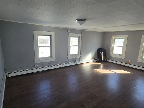 11 Railroad Ave #2, Pt Jervis, NY 12771