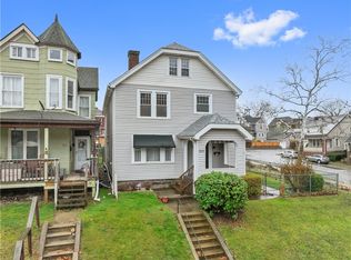 906 9th Ave, Beaver Falls, PA