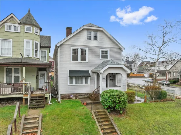 906 9th Ave, Beaver Falls, PA 15010