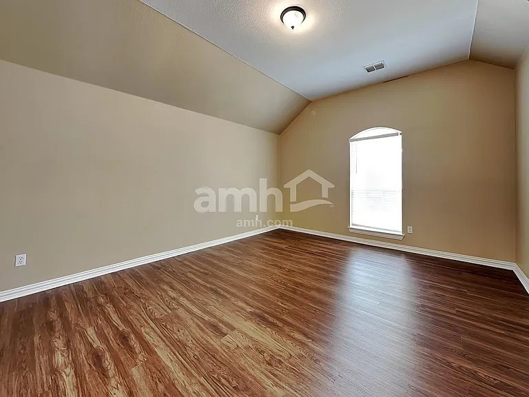6801 Essex Dr — Photo 16