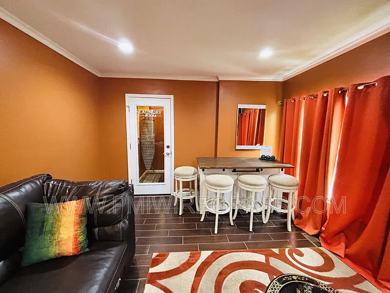 3 bed, 2.0 bath, 1770 sqft, $1,925 — Photo 4