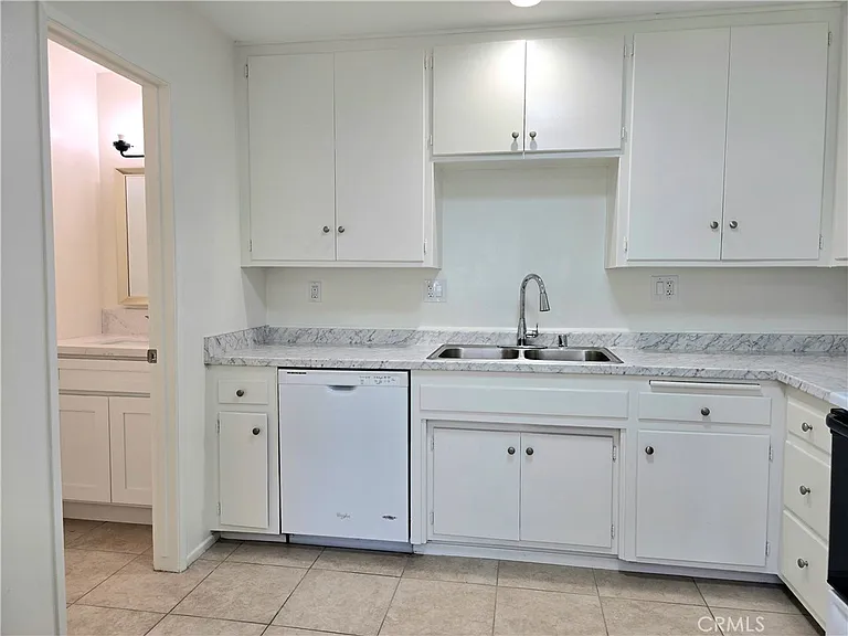 12162 Bailey St — Photo 13