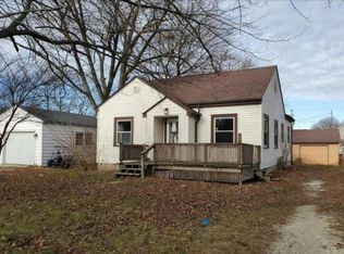 344 S Maple St, Paxton, IL 60957