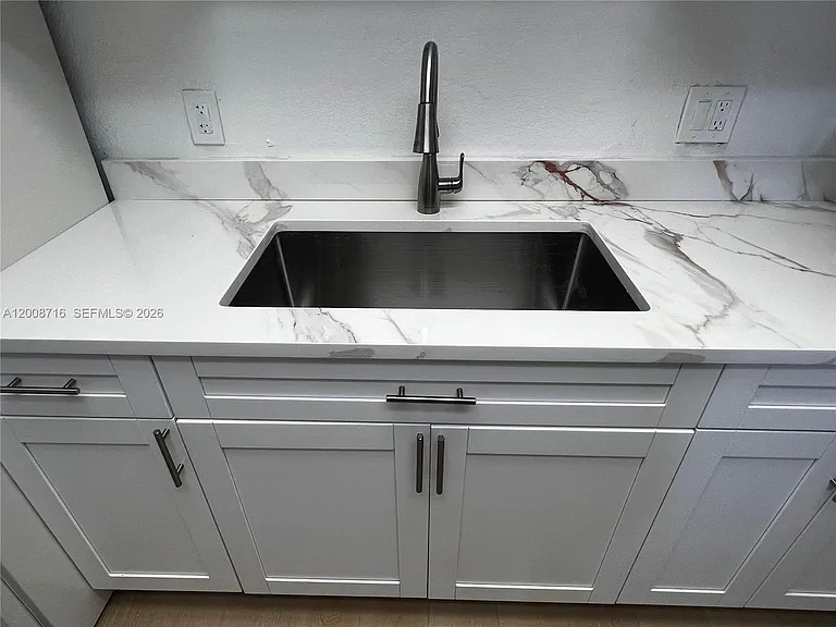 7124 Southgate Blvd #7124 — Photo 3