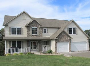 1025 Summit Rd, Towanda, PA 18848