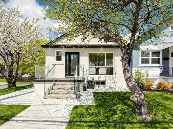 982 Cosburn Ave, Toronto, ON M4C 2X1